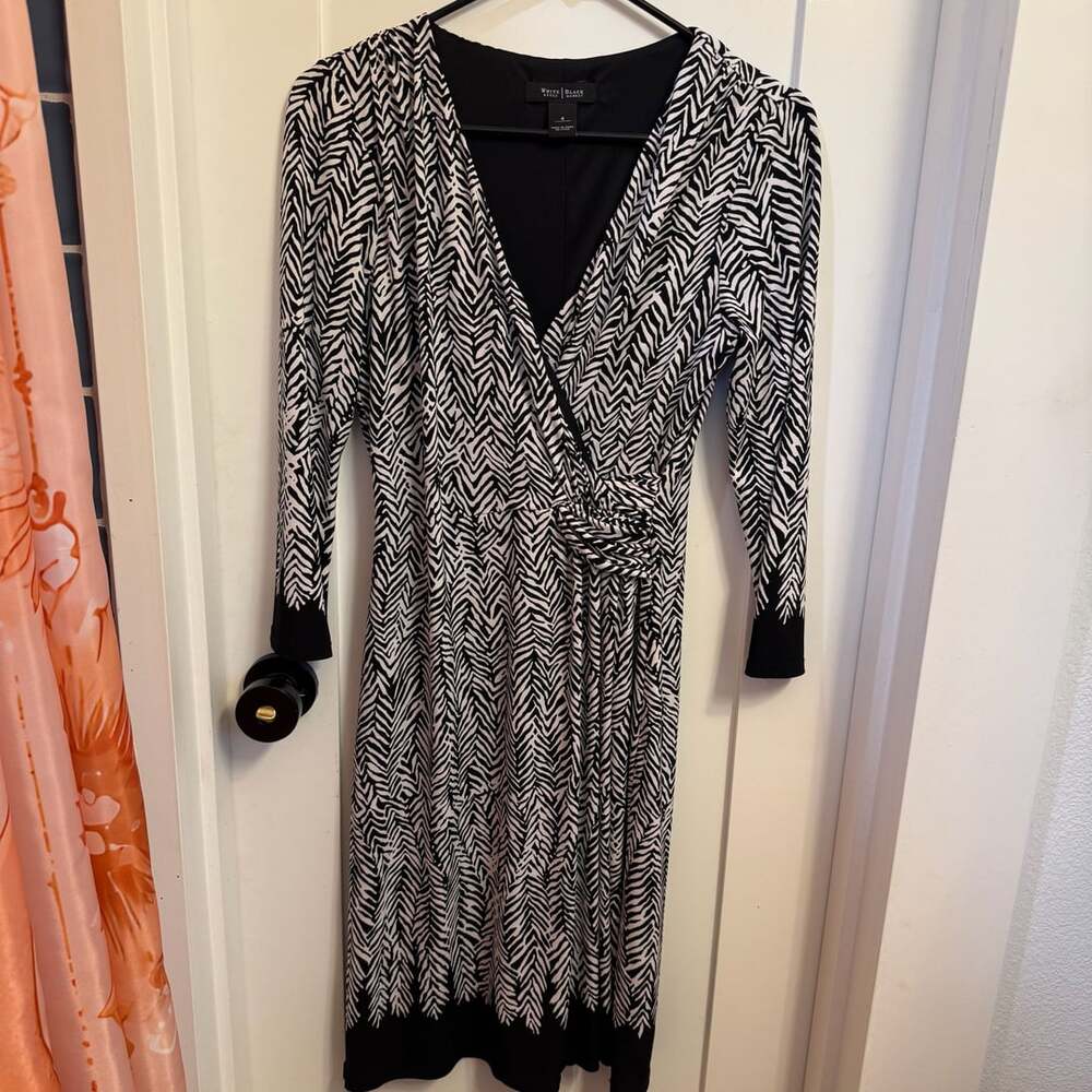 White House Black Market Long Sleeve Midi Dress Size 4